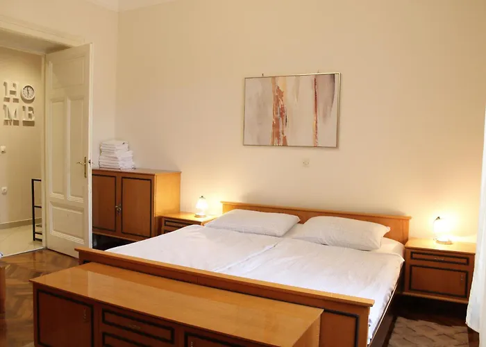 アパート San Giuseppe ロヴラン